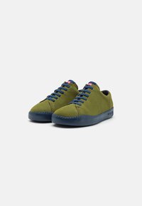 Camper PEU TOURING - Tenisice - green