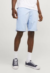 Jack & Jones JPSTBOWIE SOLID MID - Kratke hlače - cerulean