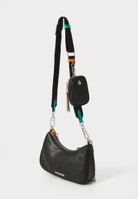 Steve Madden BVITAL-J - Handbag - black/multi