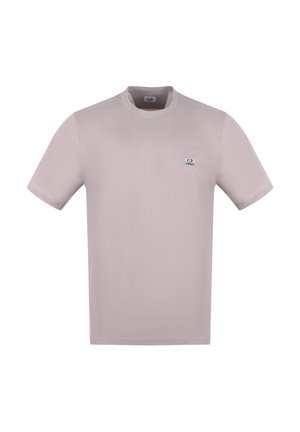 T-shirt grigio chiaro a manica corta con scollo rotondo e piccolo patch rettangolare con logo C.P. Company sul petto sinistro.