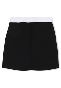 Μαύρη φούστα με λευκή ελαστική μέση, με ομαλή υφή και ίσια γραμμή. Χωρίς ορατά σχέδια ή μεταλλικά στοιχεία.