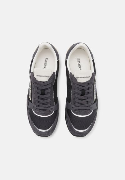 Emporio Armani Sporta apavi - black pearl/black/vanilla