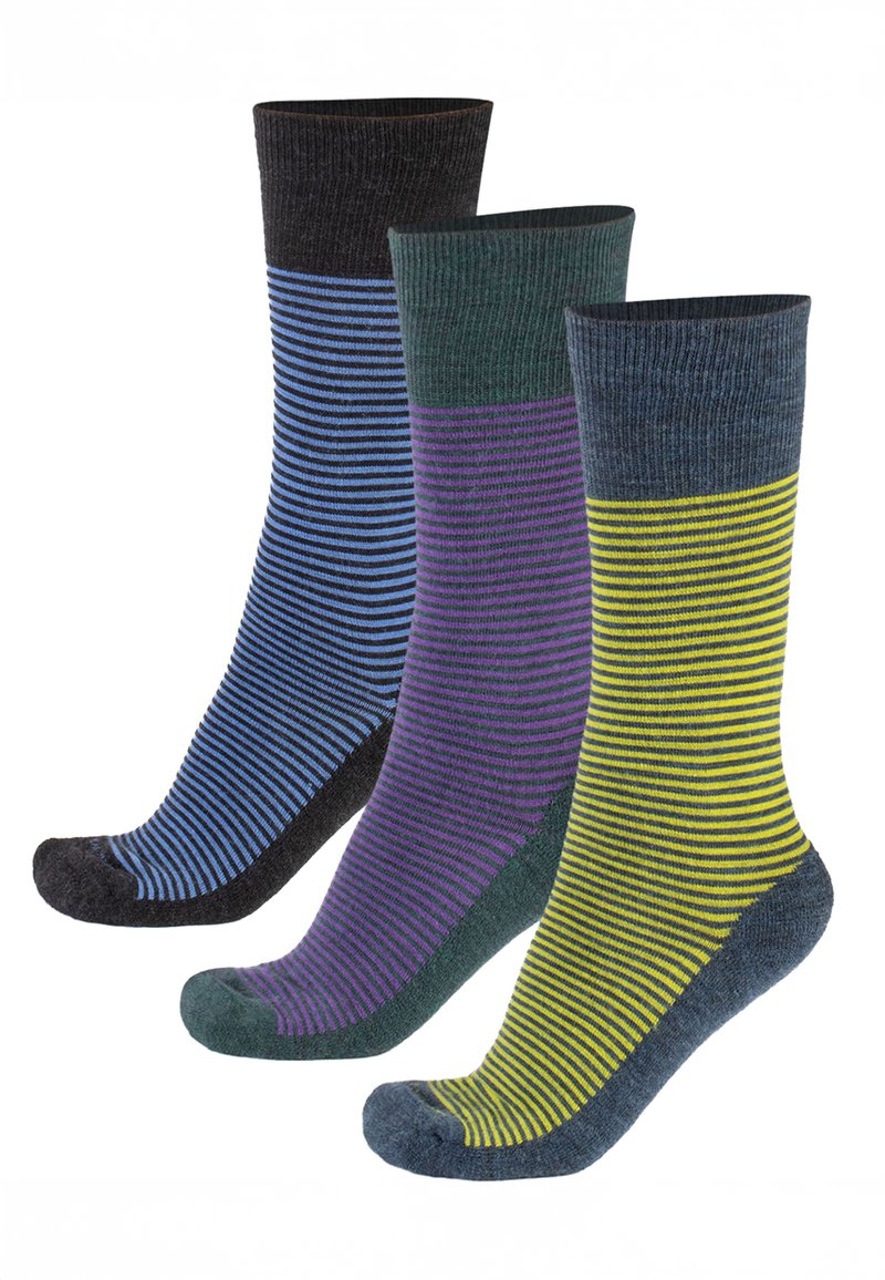 Calcetines a rayas en tres colores: negro con azul, morado con verde oscuro y amarillo con verde. Material cómodo, textura acanalada y anchos variados.