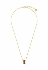 Gouden ketting met een rechthoekige hanger die een mix van roze en heldere stenen bevat, gezet in een gestructureerd gouden montuur.