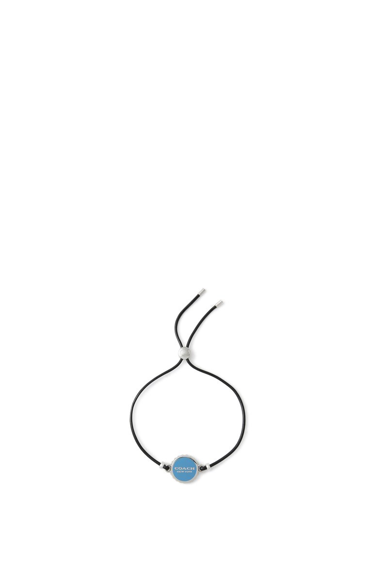 Bracelet en corde noire avec un accent rond bleu portant l'inscription "COACH NEW YORK" gravée, matériel argenté, design ajustable.