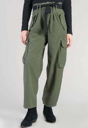 Le Temps Des Cerises AMBROISE - Pantaloni cargo - vert