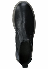 Bottines en cuir noir avec une surface texturée, des panneaux latéraux élastiques et une semelle en caoutchouc contrastante. Dotées d'une languette pour un enfilage facile.