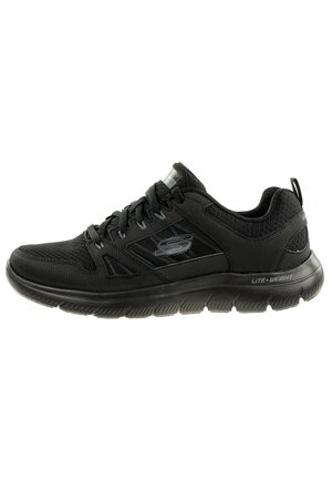 Trainers - black