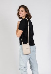 Aunts & Uncles TULIP - Handytasche - pumice stone