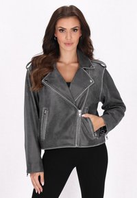 faina Blejzr - grey