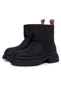 Cesare Gaspari Botas para la nieve - black