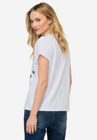 LAURASØN Triko s potiskem - white