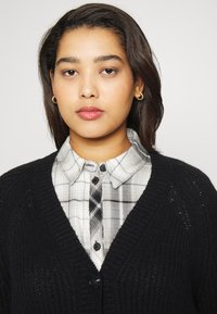 MY TRUE ME TOM TAILOR CARDIGAN BUTTONED AJOUR STITCH - Casaco de malha - deep black