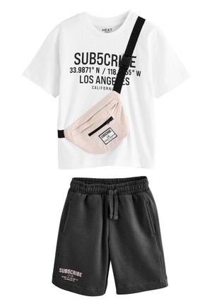 Next REGULAR FIT - SUBSCRIBE SHORT SLEEVE SET  - Shorts - white charcoal