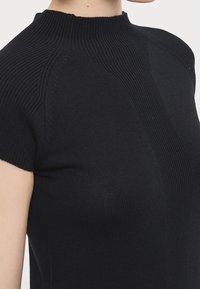 MAX&Co. Top - black