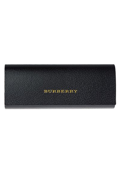 Juodas odinis akinių dėklas su tekstūruotu paviršiumi, priekyje su aukso spalvos iškilniu „BURBERRY“ logotipu. Stačiakampio formos.