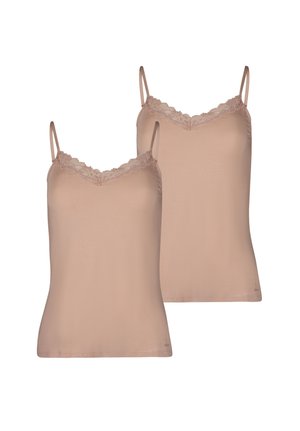 Zwei beige Camisoles mit Spitzensaum entlang des V-Ausschnitts und dünnen Schulterträgern, vor weißem Hintergrund dargestellt.