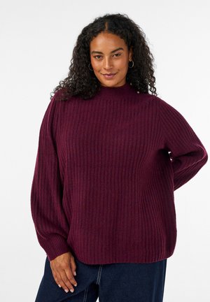 Zizzi, PULLOVER AUS RIPPSTRICK MIT PUFFÄRMELN UND KNÖPFEN - Jersey de punto - dunkles bordeaux