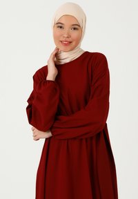 Modanisa ALMON-CREW NECK - MODEST TAVIN - Maksimekko - bordeaux