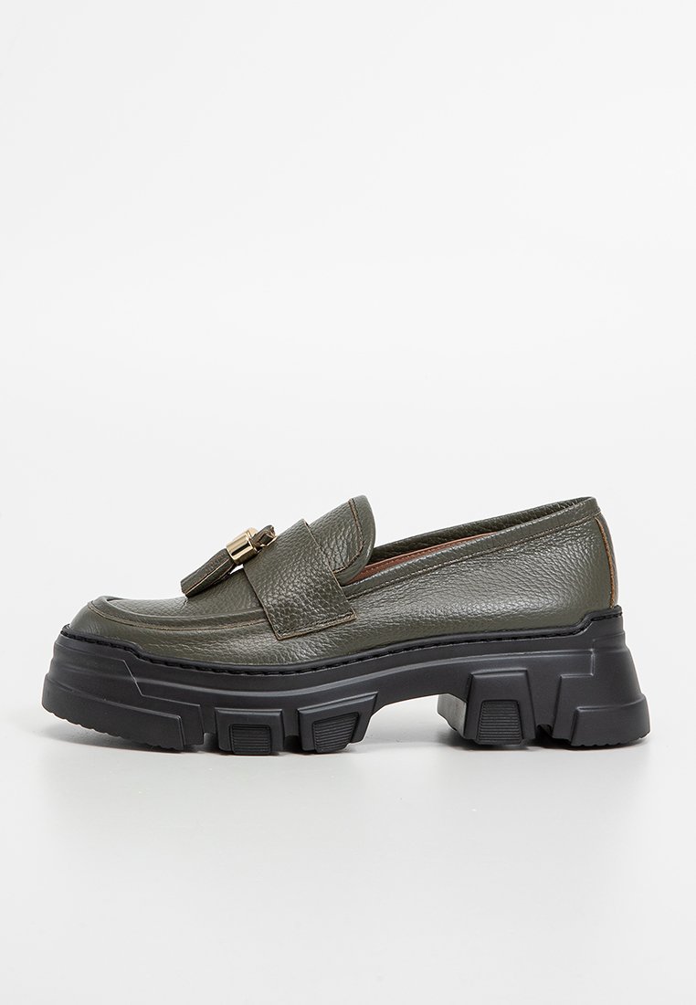 Pollini Instappers kaki Pollini Instappers kaki