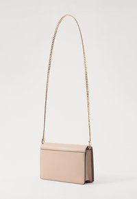 MICHAEL Michael Kors JET SET FLAP - Vakarsomiņa - soft pink