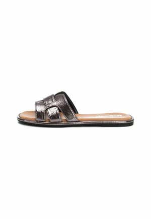 Sandalias planas - plumb