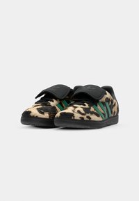 adidas Originals SAMBA LT  - Matalavartiset tennarit - core black/lucid blue/gold metallic