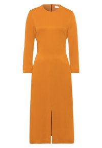 Vestido largo naranja de manga larga con escote redondo y cremallera en la parte posterior. Presenta una abertura en la parte frontal y una textura suave y ligeramente brillante.