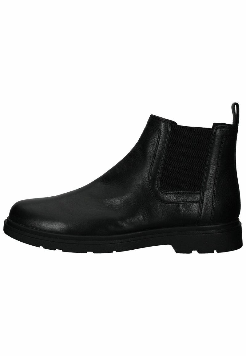 Stivale Chelsea in pelle nera con finitura liscia, pannelli laterali elasticizzati, linguetta sul tallone e suola piatta in gomma.