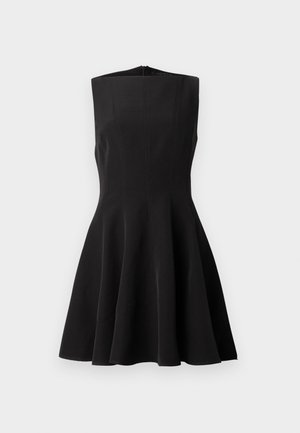 Schwarzes ärmelloses Kleid mit figurbetontem Oberteil und ausgestelltem Rock. Hergestellt aus glattem Stoff, mit einem Reißverschluss am Rücken und vertikalen Nahtdetails.