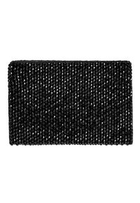 Svart rektangulär clutch med en текстurerad yta prydd med små paljetter, med en slät, solid kant. Kompakt och elegant design.