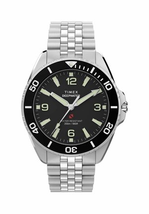 Timex Deepwater Taucheruhr mit schwarzem Zifferblatt, leuchtenden Zeigern und Markierungen, silbernem Edelstahlarmband und Wasserdichtigkeit bis 200 m/660 ft.