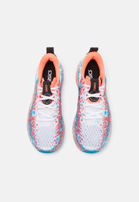 ASICS NOOSA TRI 16 - Tenisice za cestovno trčanje - white/sunrise red