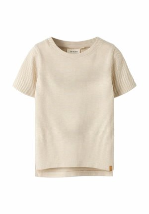 Beżowa koszulka dla malucha z krótkim rękawem, wykonana z tkanej wafelowej tkaniny, z okrągłym dekoltem i małą brązową metką na dolnym brzegu.