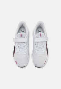 Puma REFLECT LITE UNISEX - Cestná bežecká obuv - silver mist/black/magenta gleam
