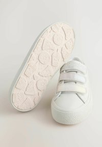 Unausgewählt, white touch fastening