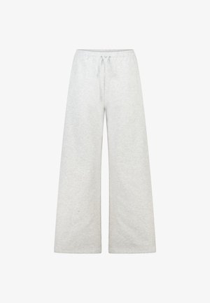 Lichtgrijze sweatpants met wijde pijpen, gemaakt van zachte stof, voorzien van een elastische tailleband met trekkoord en zonder zichtbare patronen of hardware.