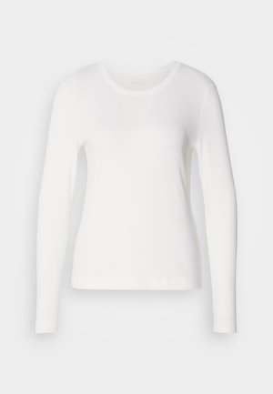Langermet, hvit crewneck t-skjorte laget av glatt stoff. Har en tettsittende design uten synlige mønstre eller dekorasjoner.