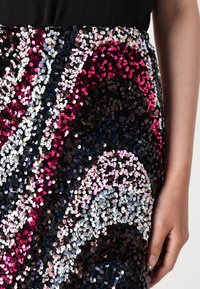 ONLY ONLSOFIE SKIRT - Minisukňa - black/pink