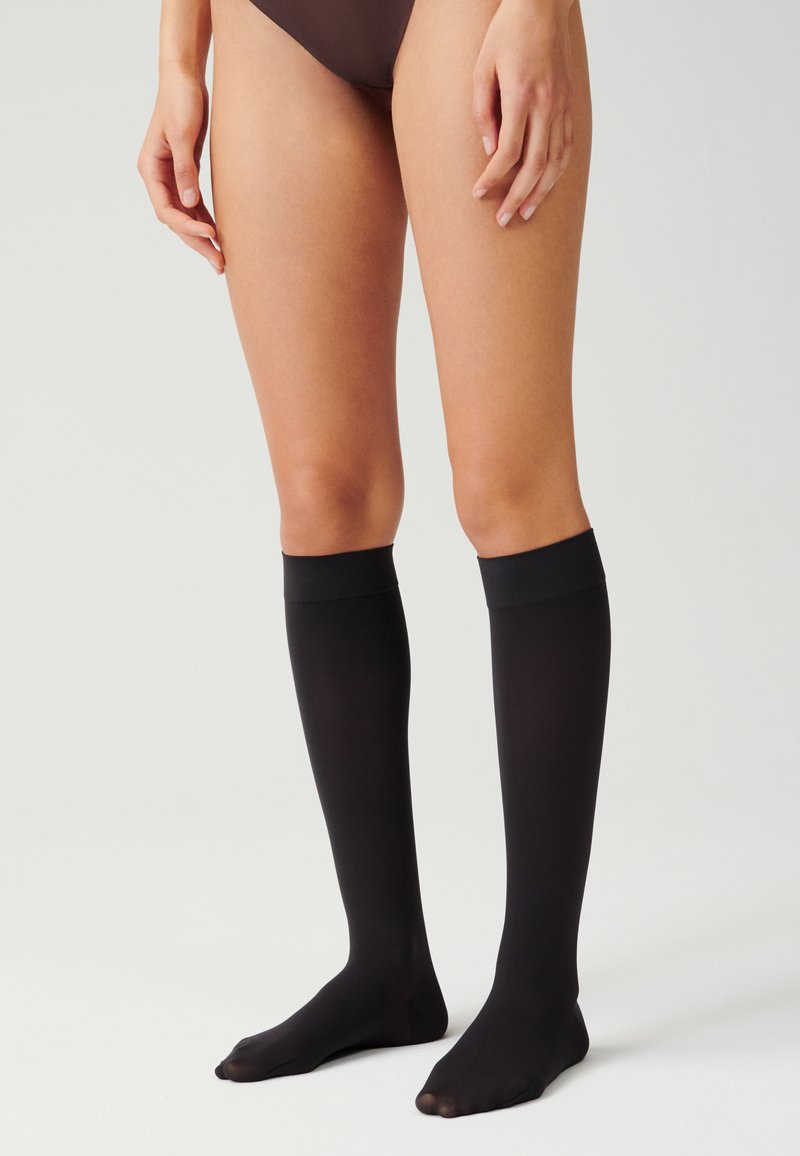 ITEM m6 TOUCH CONSCIOUS 50 DEN - Kniestrümpfe - almost black