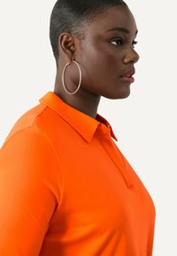 Ulla Popken SHORT SLEEVE - Polotričko - light orange