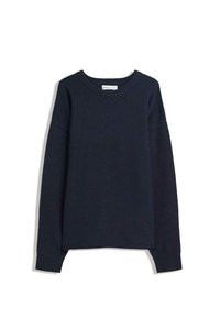 - Sweter