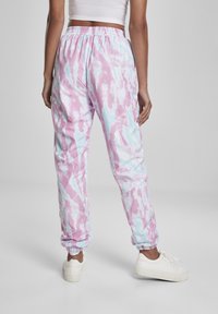Urban Classics FRAUEN  - Spodnji deli trenirk - aquablue/pink