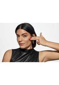 Smashbox PHOTO FINISH PORE-VANISHING PRIMER - Primer - off-white