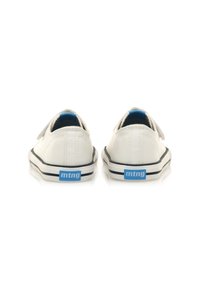 mtng BAREFOOT - Sneakers basse - offwhite