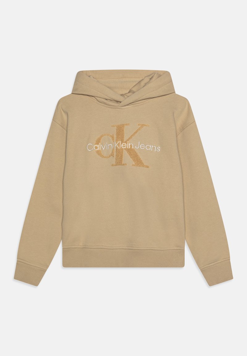 Felpa con cappuccio beige con un design del logo frontale che presenta "Calvin Klein Jeans" in bianco e un "CK" dorato testurizzato. Tessuto morbido, polsini a coste.