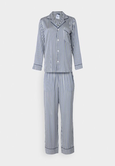 Jūrinės ir baltos juostelės pižamos komplektas su ilgomis rankovėmis, apykakle, mygtukais priekyje ir tiesiomis kelnėmis su užtrauktukais ant kulkšnų.