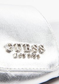 Orecchini Donna Guess Jewelry Triangolo Logo – Acciaio Inossidabile, Collezione Dream&Love - 3