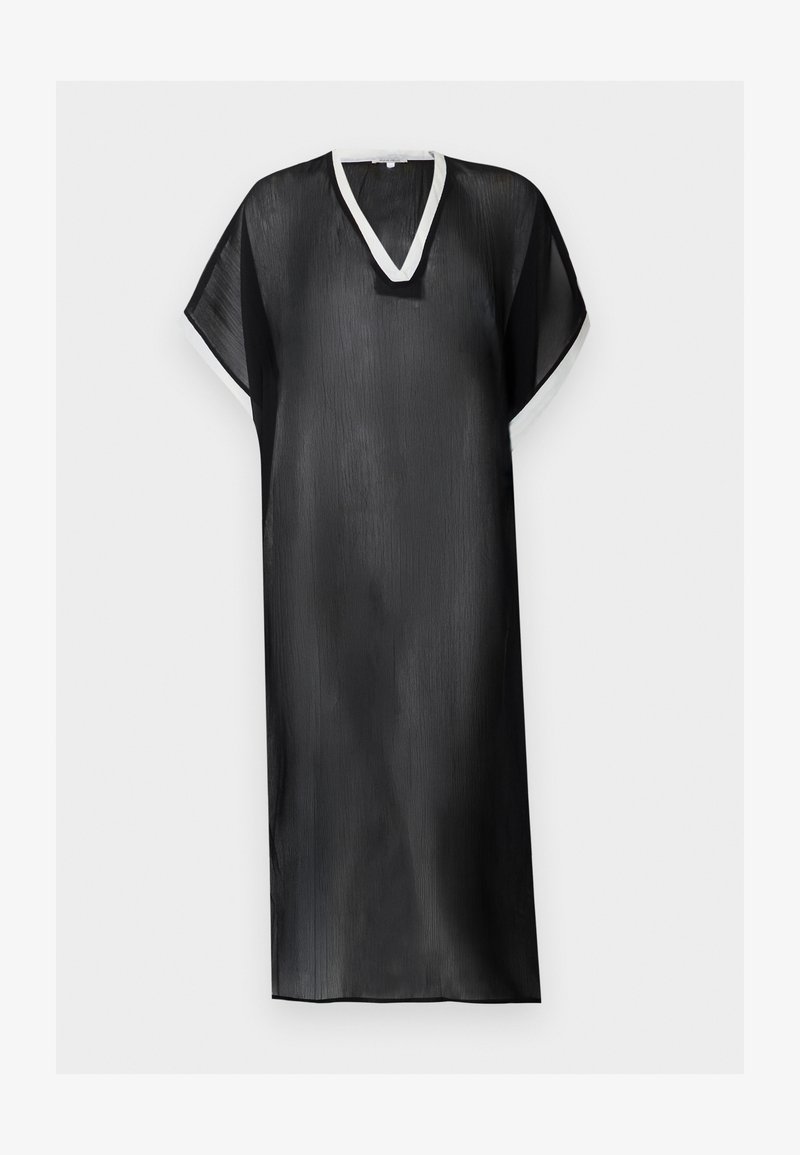 Robe kaftan noire transparente avec bordure blanche sur l'encolure en V et les bords des manches, coupe ample, manches courtes et tissu léger texturé.
