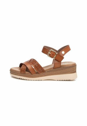 Sandalias con plataforma - camel